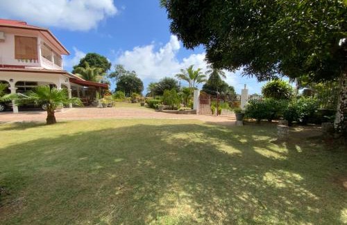 Mahe Island Bed & Breakfast | The Orchard Holiday Home