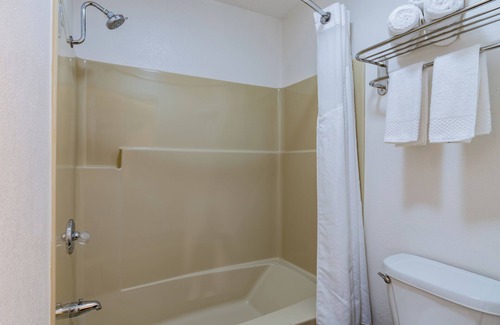 Ukiah Hotel | The Orchard Hotel