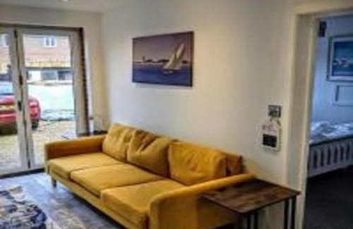 Gillingham Apartment | The Orchid
