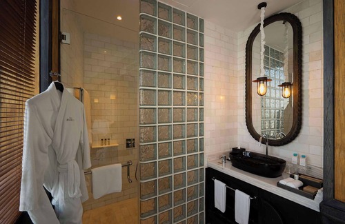 Bendungan Hilir Hotel | The Orient Jakarta, a Royal Hideaway Hotel