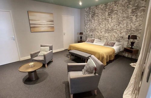 Saint-Valery-sur-Somme Hotel | The Originals Boutique, Hôtel La Colonne de Bronze