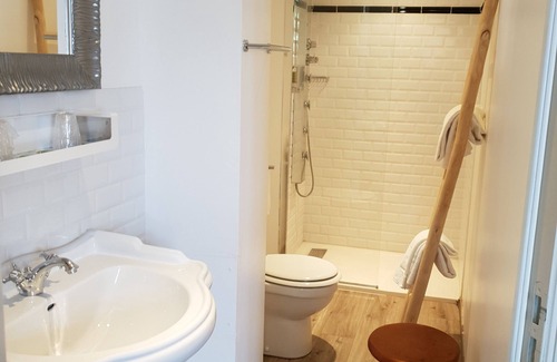 Saint-Valery-sur-Somme Hotel | The Originals Boutique, Hôtel La Colonne de Bronze