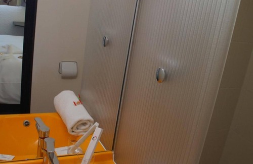 Saint-Doulchard Hotel | The Originals Access Bourges Nord