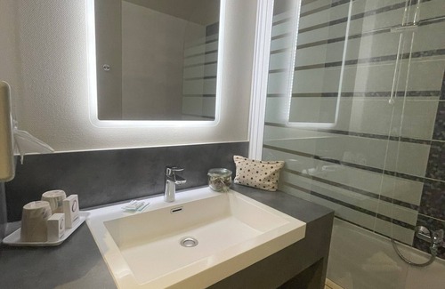 Nevers Hotel | The Originals Boutique, Hôtel Clos St Marie