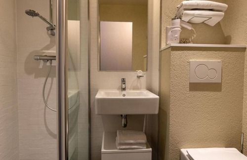 Bernay Hotel | The Originals City, Hôtel Acropole, Bernay