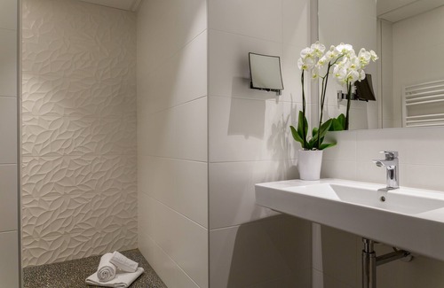 Chenove Hotel | The Originals City, Hôtel Armony, Dijon Sud