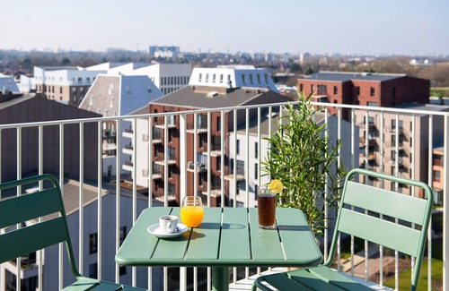 Flers-Breucq Apartment | The Originals Residence, Le Wax, Lille Est
