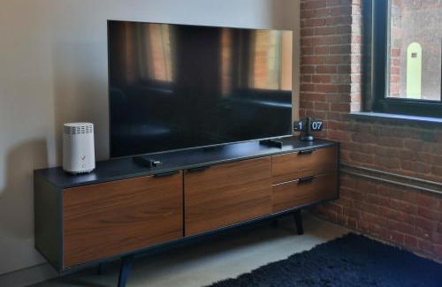 Powerhouse Arts District Apartment | The Othello - Luxury Industrial Loft near NYC