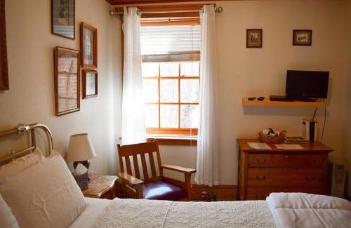 Stillwater Bed & Breakfast | The Outing Lodge