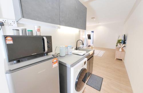 Taman Bukit Pantai Apartment | The Ovation - Bangsar Trade Centre