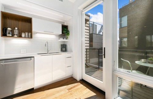 Fort Collins House | The Overlook - Luxe Old Town Condo w/King Suite