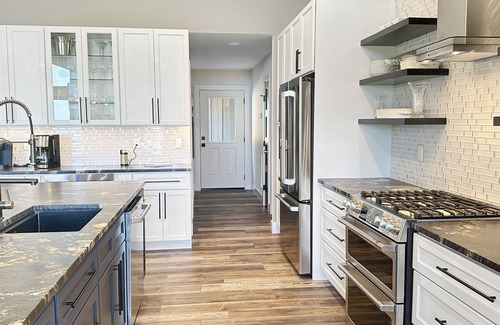 Bryson City House | The Overlook- Modern Elegance, near downtown Bryson City, amazing sunset view