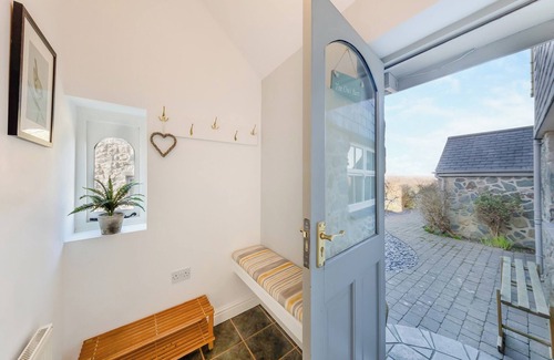 Llangaffo Cottage | The Owl Barn - UK48736