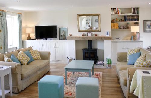 West Meon House | The Owl House