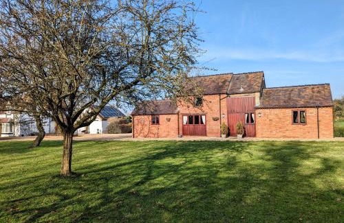 Newport House | The Owl House with swimming pool and private hot tub