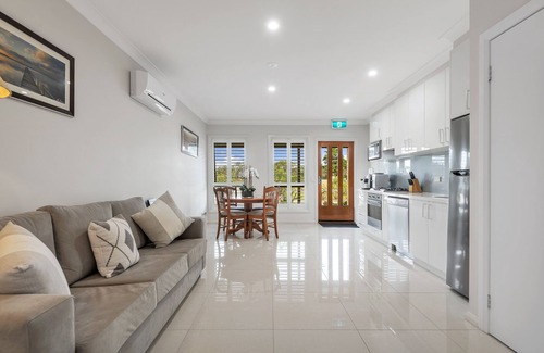 Portarlington Hotel | The Oxley Estate
