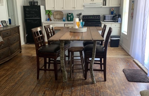 Fort Walton Beach House | The Oyster's Pearl @ Seashell Cottages, Large Yard, for Your Boats & More!