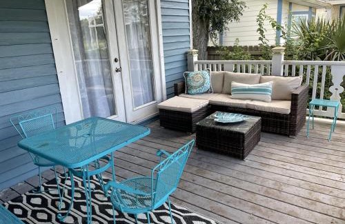 Lincolnville House | The Painted Lady, a spacious renovated 4BR Victorian