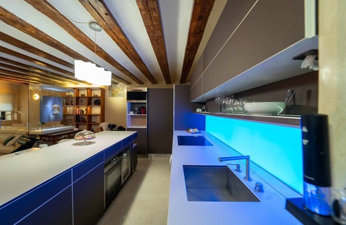 Zaragoza Old Town Apartment | The Palace of Argensola
