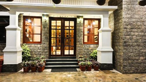 Gangtok Hotel | The Palm Aryan Gangtok 12 mins MG Marg