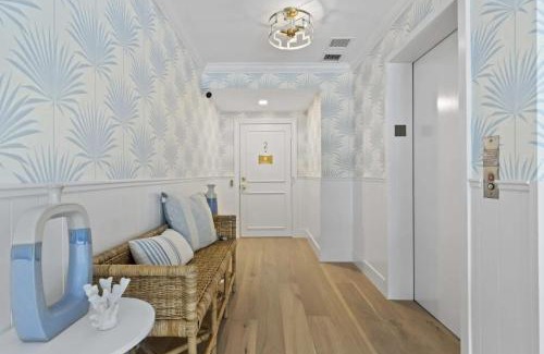 Palm Beach Apartment | The Palm Beach House - Tropical