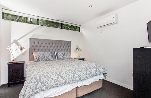 Palm Beach House | The Palm Beach Treehouse - Palm Beach Holiday House