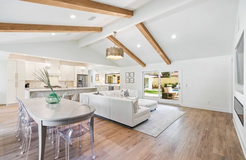 East Beach House | The Palm - East Beach Private Retreat - Saltwater Pool, Hot Tub, Beach Access!