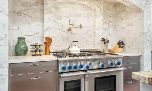 Palm Beach - West Palm Beach House | The Palm Manor Luxury Villa