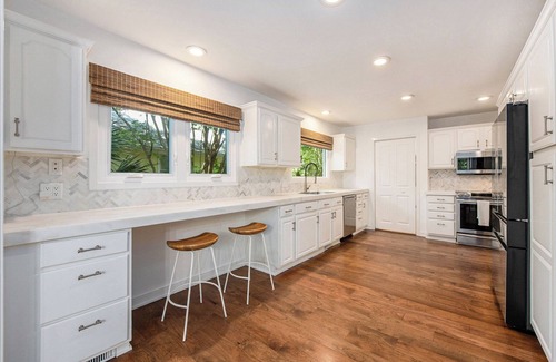 Isle of Palms House | "The Palm Pad" - 4br/2.5ba Isle of Palms Retreat!