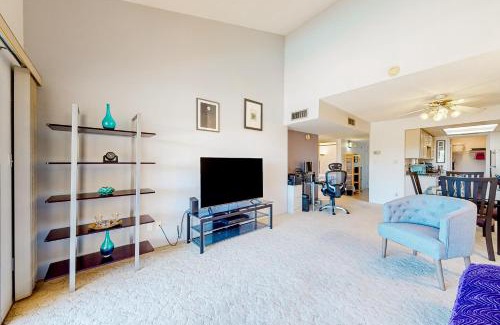 Desert Shores Apartment | The Palm Searcher, Unit 344