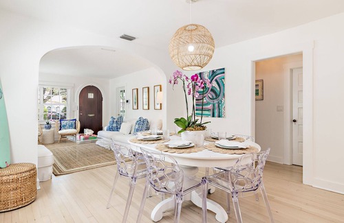 Southside House | The Palm Stunning Modern - Heated Pool - 4 Beds