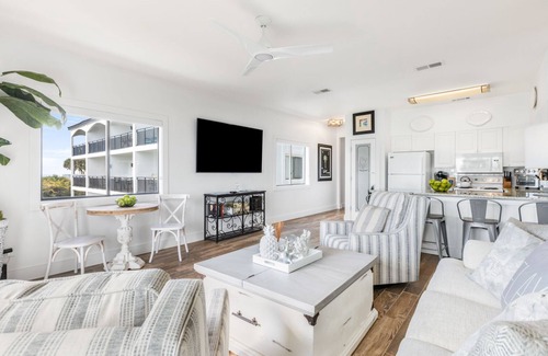 Seagrove Beach Condo | The Palms - Gulf Front Rental in Seagrove Beach - Community Pool