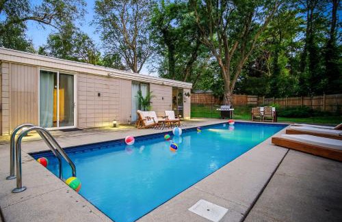Des Moines House | The Palms Mirage House home