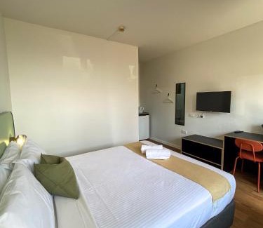 Wollongong CBD Hotel | The Palms Motel- Formerly Flinders Motel