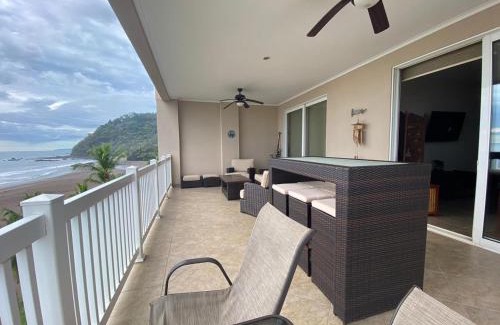 Barrio Los Villalobos Apartment | The Palms Oceanfront Condo 604