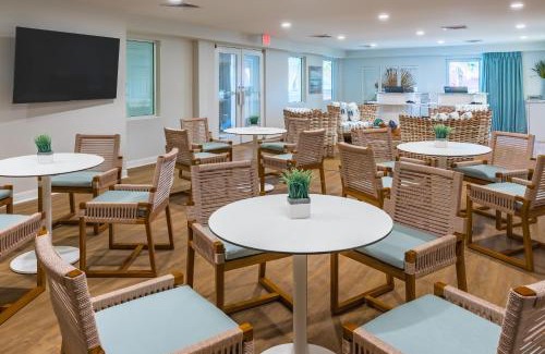 Isle of Palms Hotel | The Palms Oceanfront Hotel