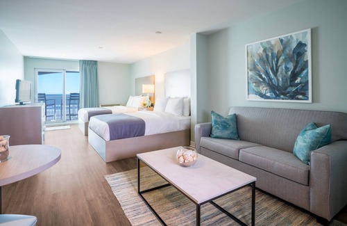 Isle of Palms Hotel | The Palms Oceanfront Hotel