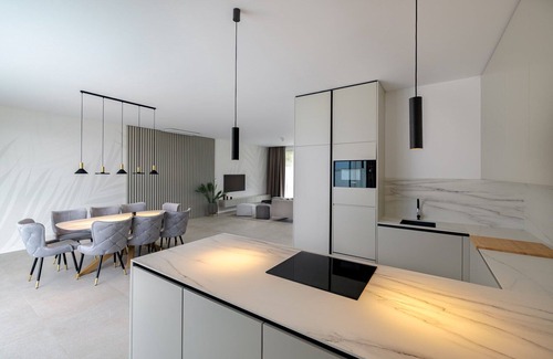 Tkon Villa | The Palms Resort - Villa President Beach I