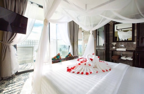 Cua Lap Hotel | The Palmy Luxury Beach Phu Quoc