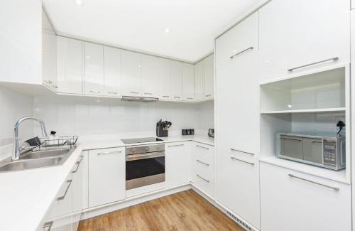 Greater Johannesburg Metropolitan Area Apartment | The Park Central Residence - WITH GENERATOR