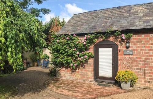Hadlow Down House | The Parlour