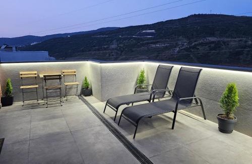Saburtalo Apartment | The Passenger Rooms Apartment