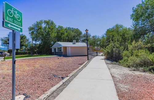 Montrose House | The Pathside Cottage