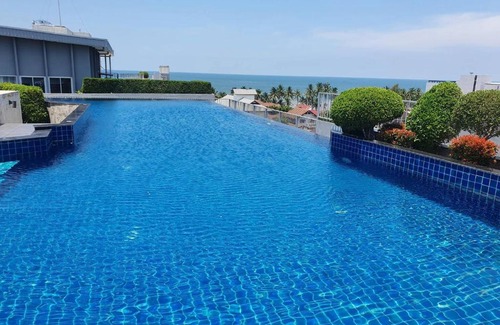 Saen Suk Apartment | The patio condo คอนโดวิวทะเล Floor 6 R75