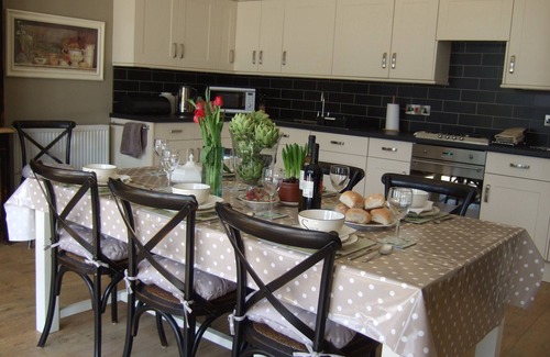 Cayton Cabin | The Pavilion House at Killerby Hall 5 Star Gold rated