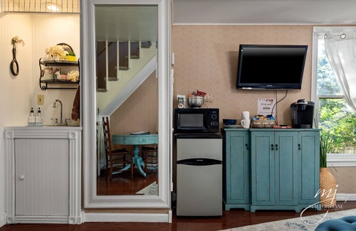 Eureka Springs Historic District Bed & Breakfast | The Peabody House