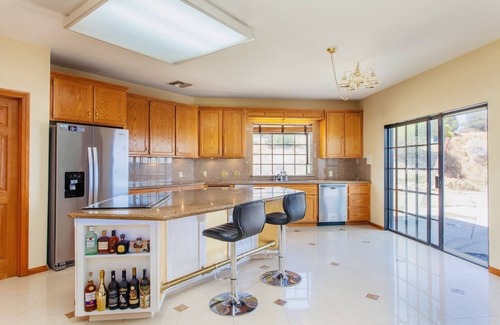 Agua Dulce House | The peaceful and spacious villa will make your vacation