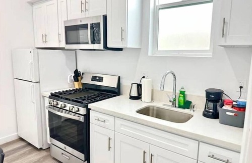 Ontario Apartment | The Peaceful Escape in the Heart of the City