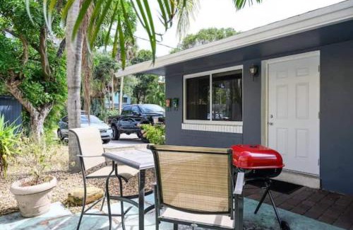 River Oaks House | The Peacock Villa 1 By Pmi
