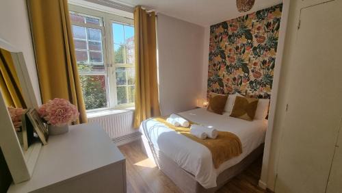 Greenwich West Apartment | The Pearl of Greenwich - Two bedroom flat next to Cutty Sark